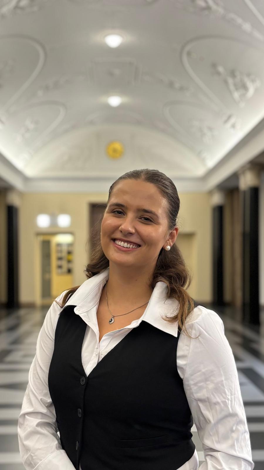 Farah-Amina Rasool, Tutorin der Stuttgardia